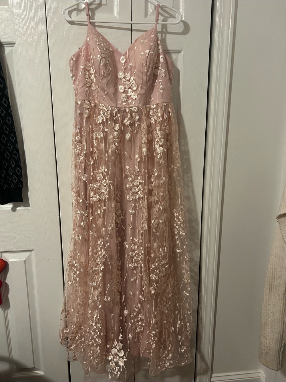 Pink Floor-length Dress with Floral Embroidery